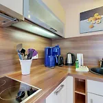 Strandnahe Mit 2 Schlafzimmern Und Balkon, Strandidyll, 아파트 *
