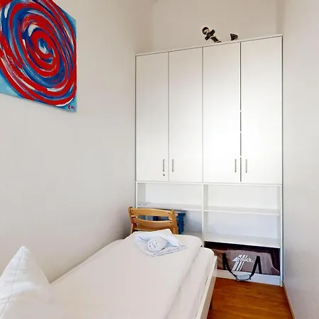 Strandnahe Mit 2 Schlafzimmern Und Balkon, Strandidyll,